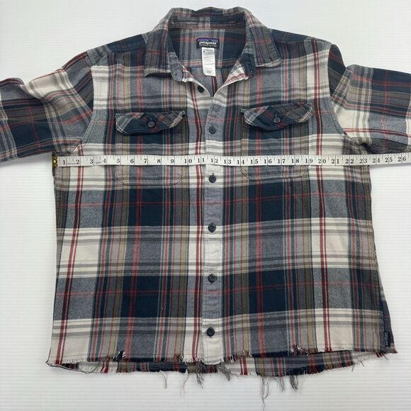 Patagonia Mens L Organic Cotton Plaid Flannel Shirt Cut Off Frayed Hem - Picture 10 of 11